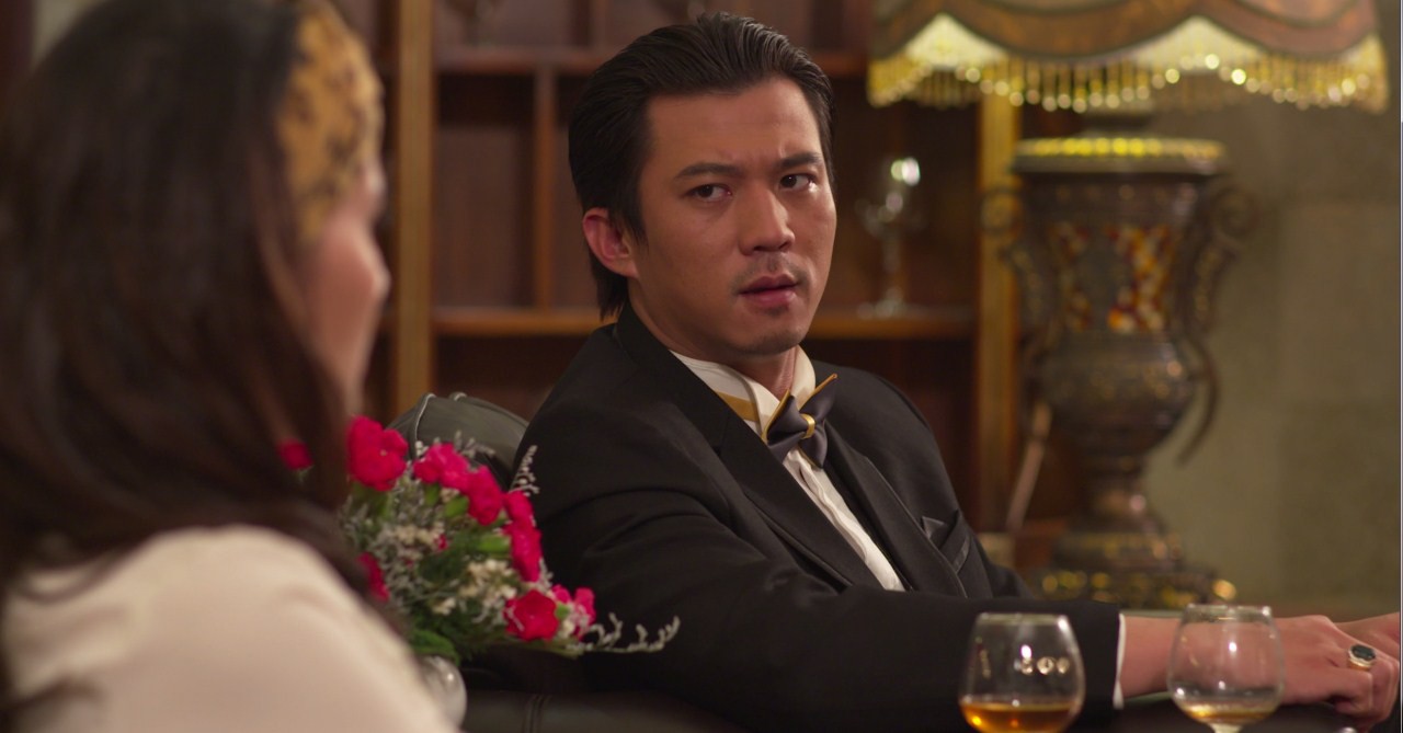 Liên tiếp bị hại, Ba Trang Kim Tuyến quyết tâm đóng vai ác, ép dì Huê tự chặt tay mình